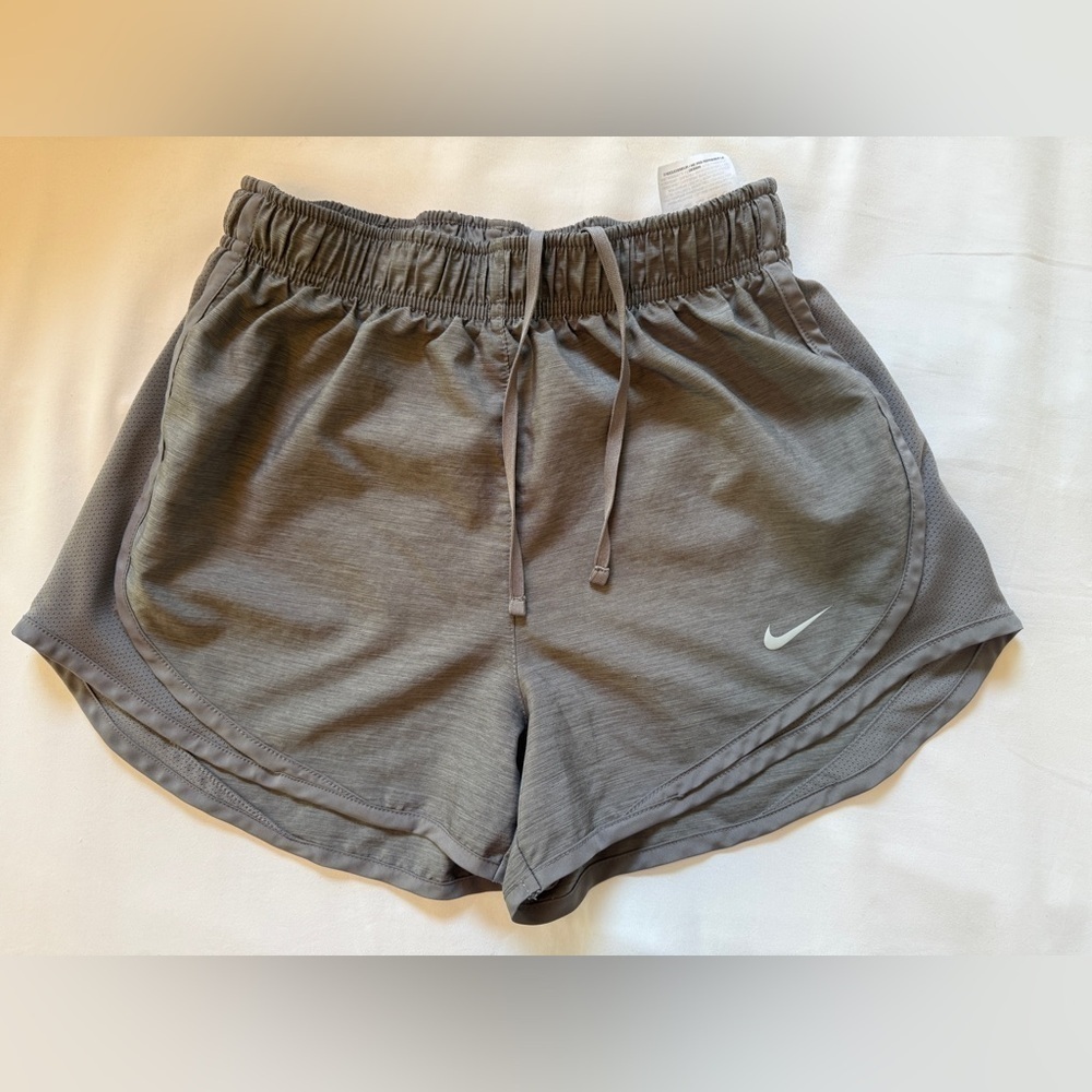 Nike Women's Dri-Fit Tempo Mid-Rise Athletic Running 3" Shorts Gray Women’s XS